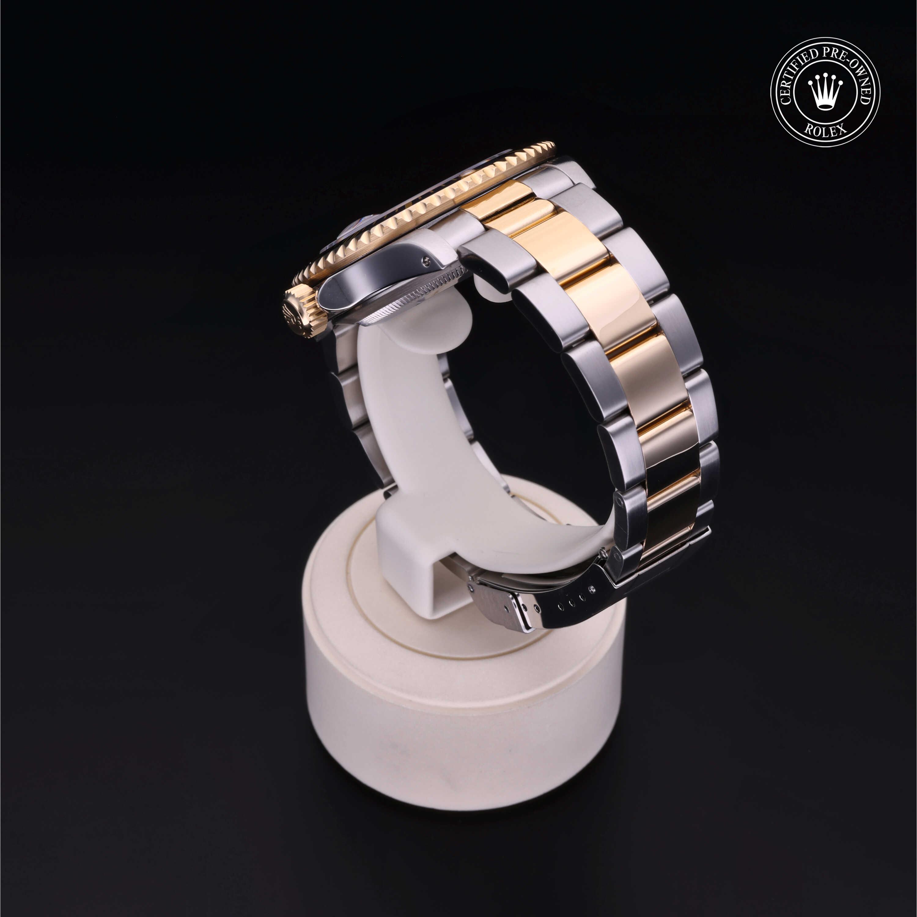 Oyster Perpetual Submariner Date