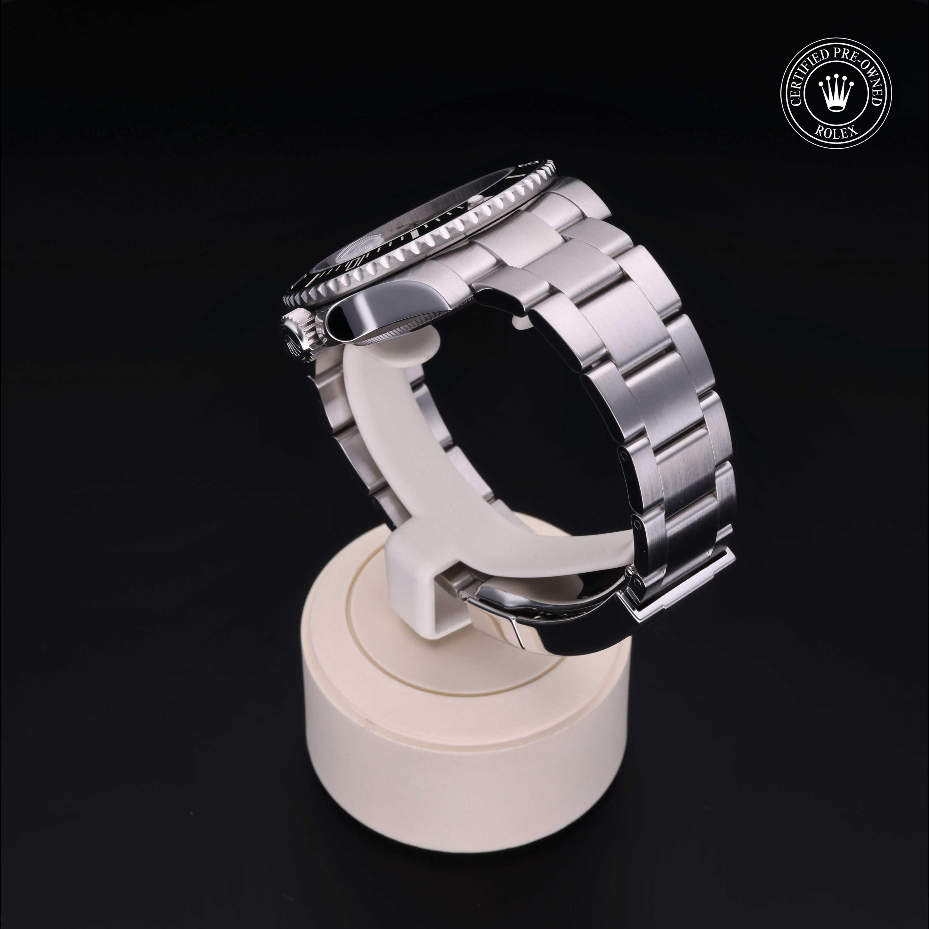 Oyster Perpetual Submariner Date