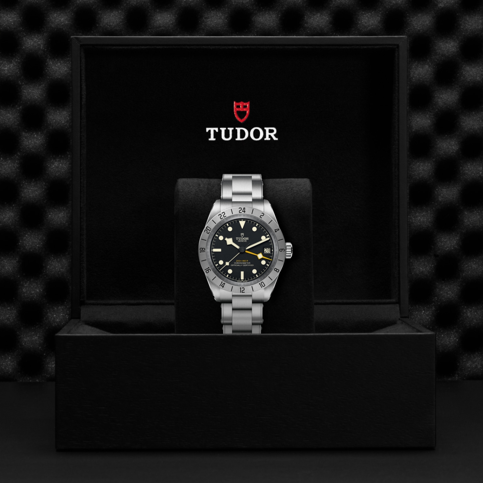 TUDOR Black Bay Pro Watch - M79470-0001 at Lenkersdorfer
