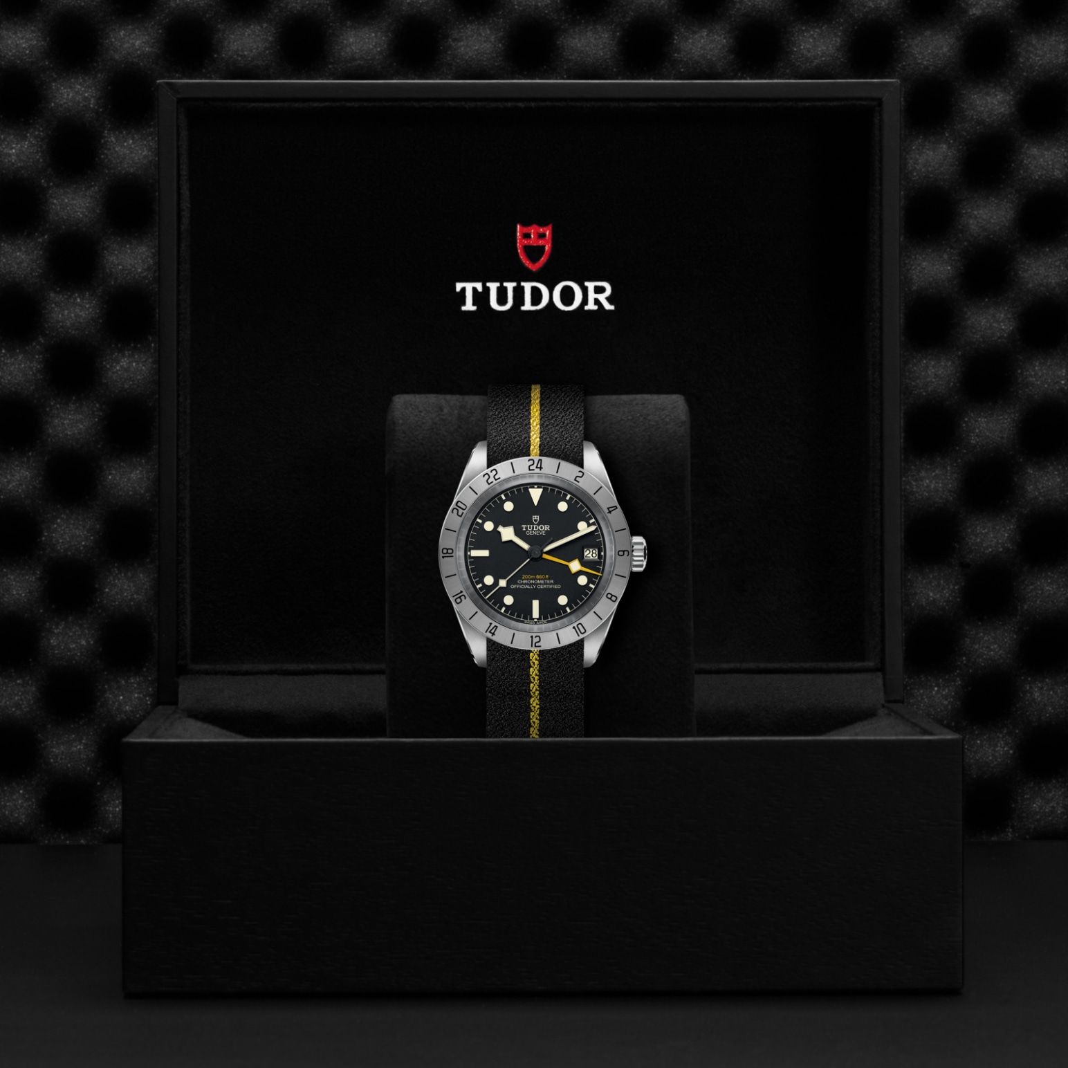 TUDOR Black Bay Pro Watch - M79470-0002 at Lenkersdorfer