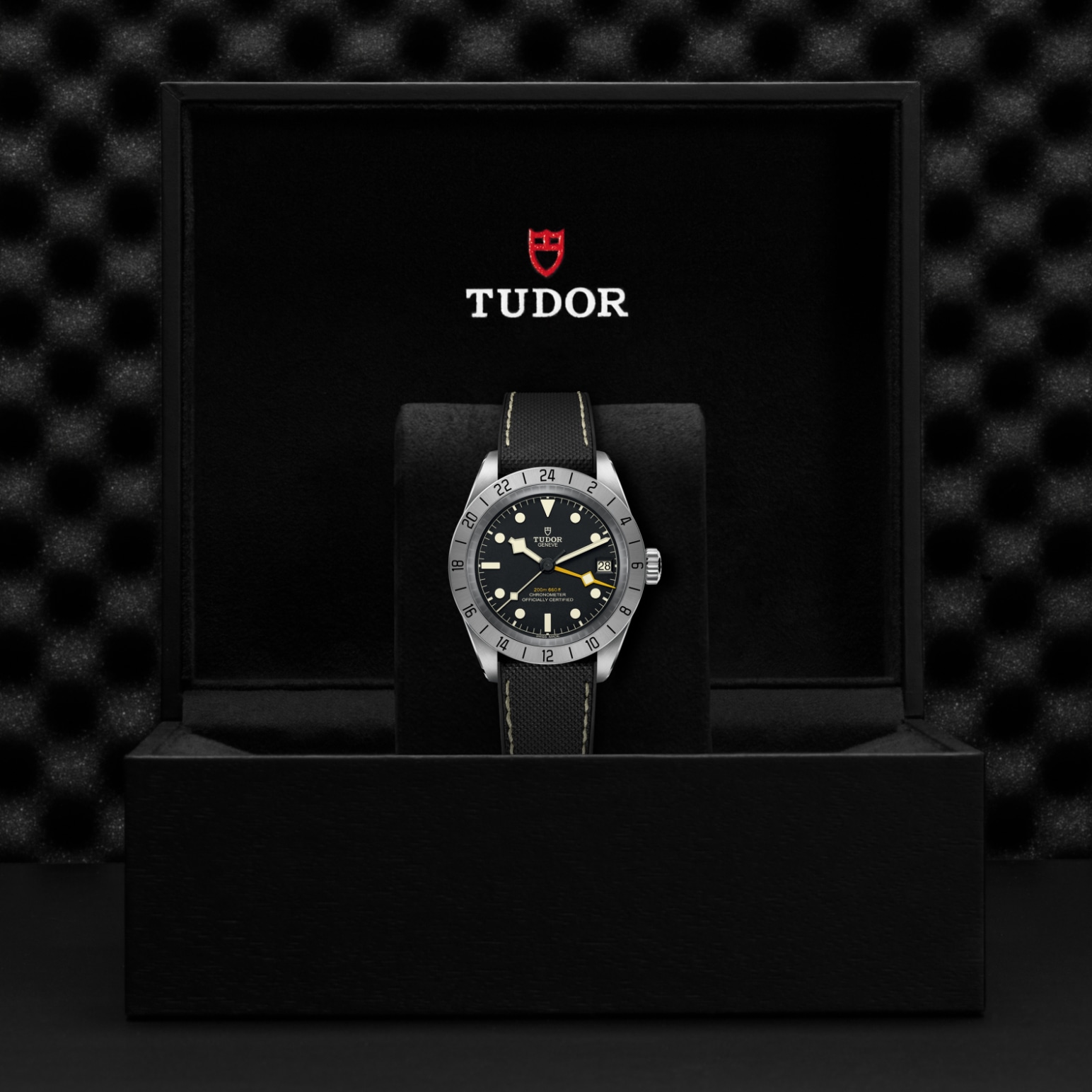 TUDOR Black Bay Pro Watch - M79470-0003 at Lenkersdorfer