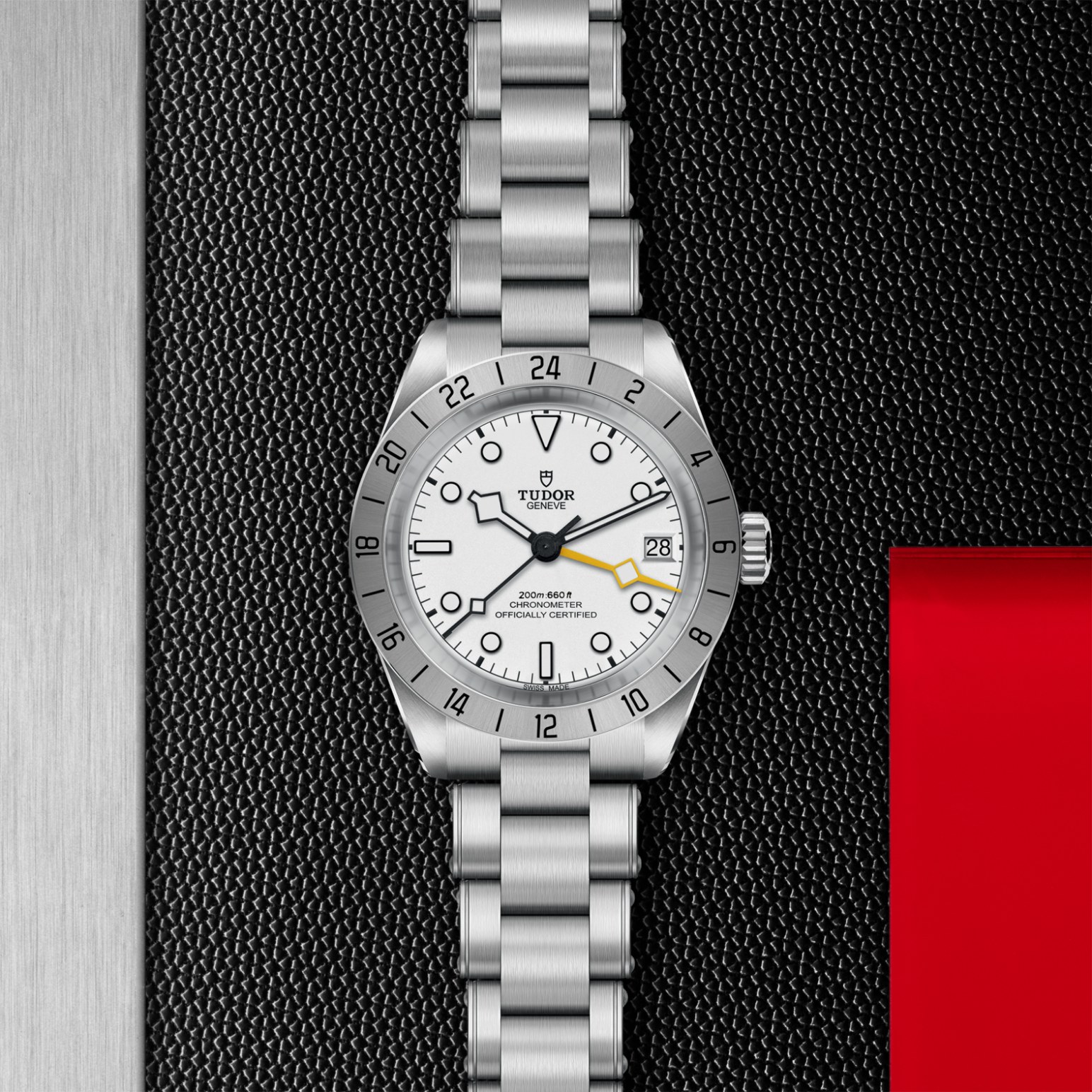 TUDOR Black Bay Pro Watch - M79470-0004 at Lenkersdorfer