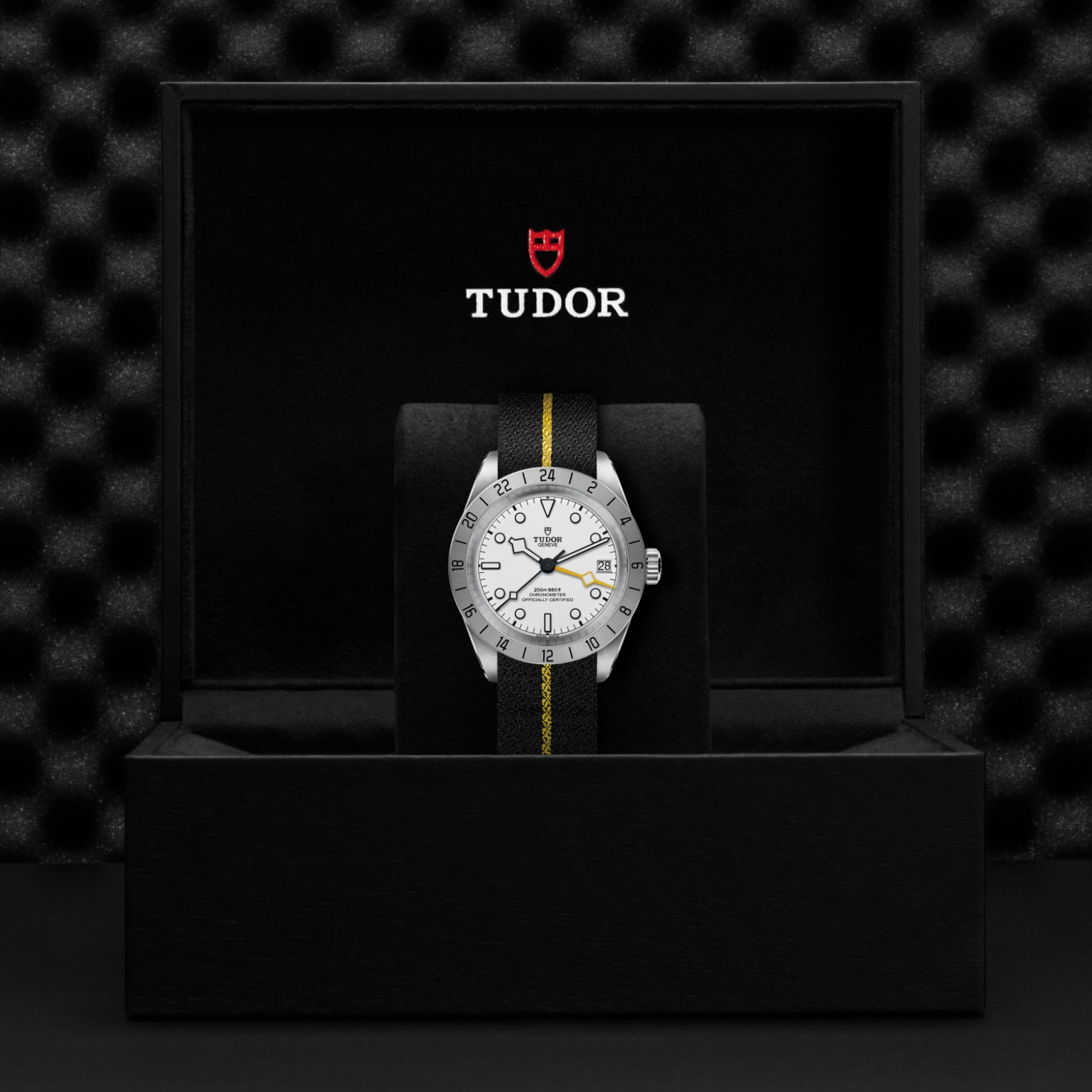TUDOR Black Bay Pro Watch - M79470-0005 at Lenkersdorfer