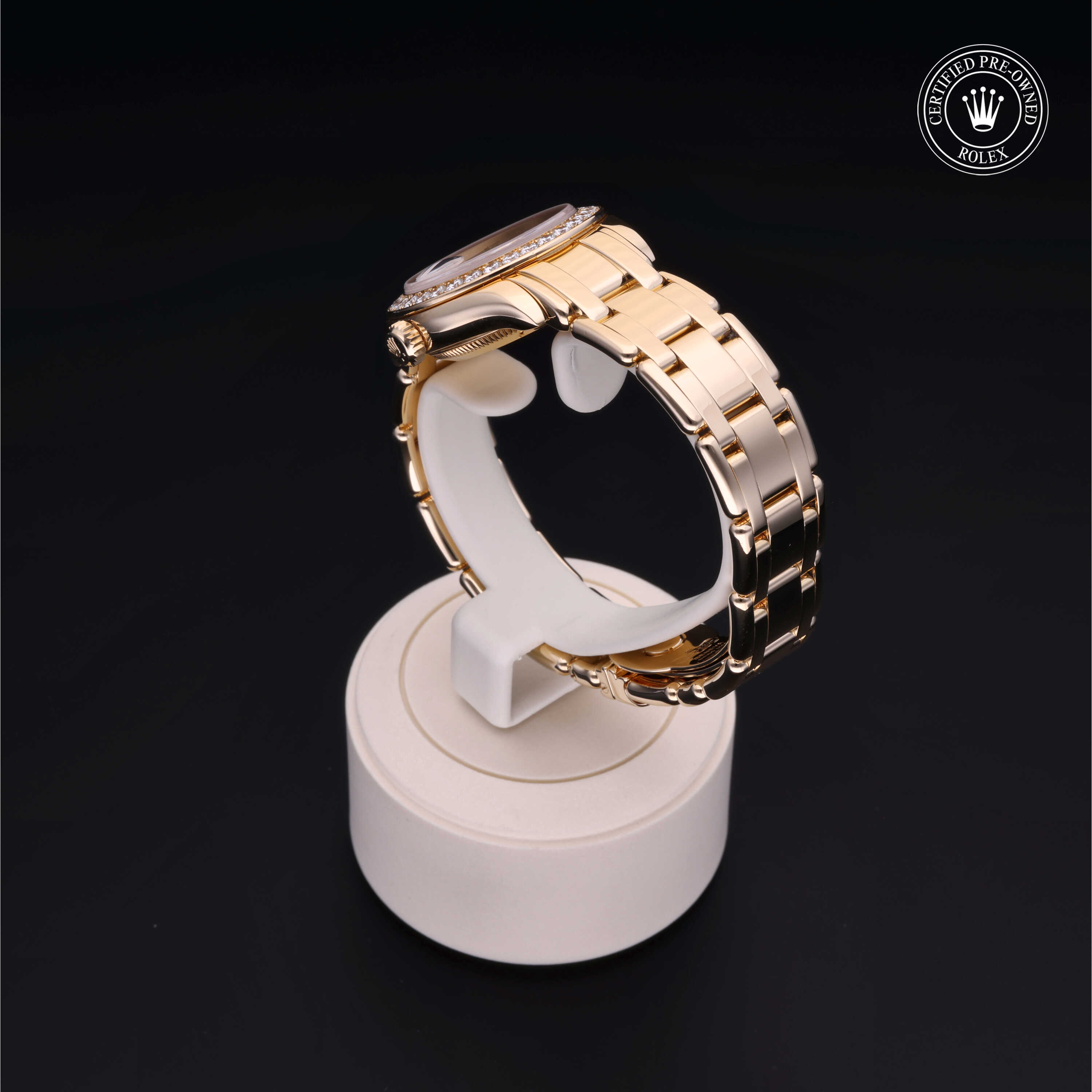 Oyster Perpetual Pearlmaster 29