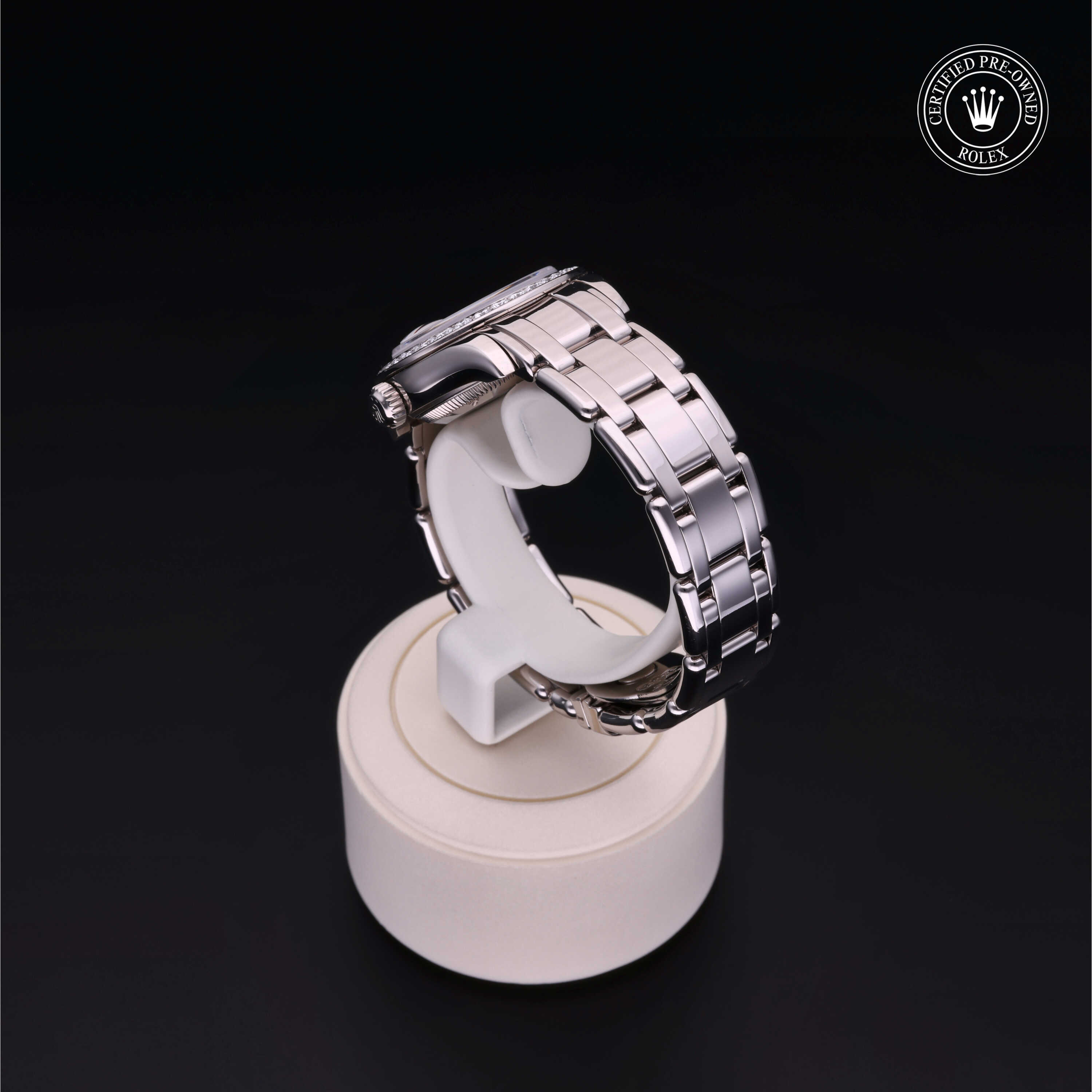 Oyster Perpetual Pearlmaster 29