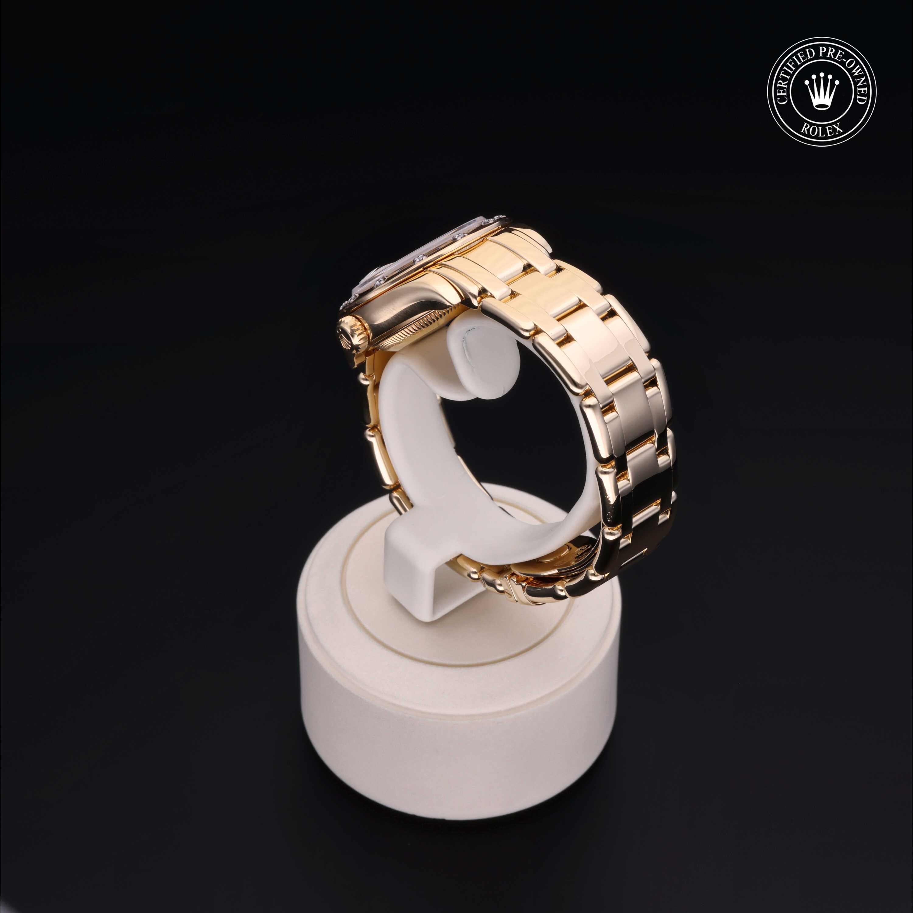 Oyster Perpetual Pearlmaster 29