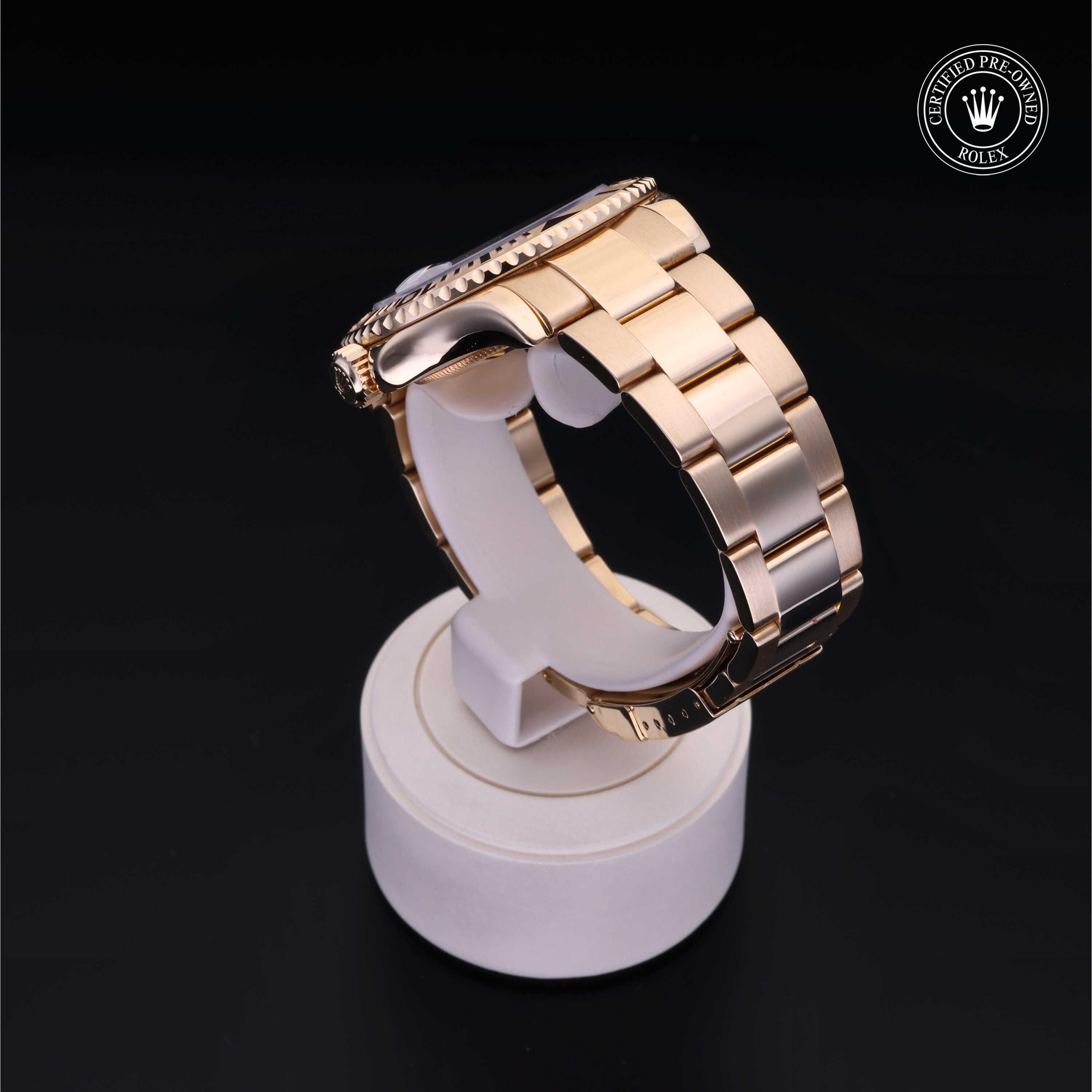 Oyster Perpetual Yacht-Master 40