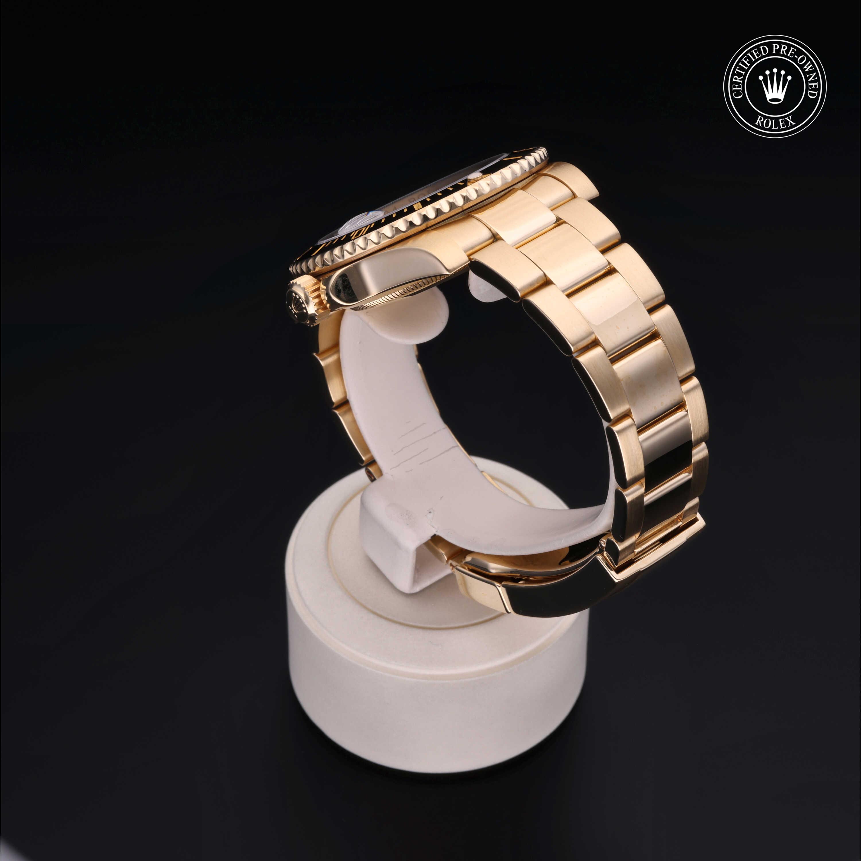 Oyster Perpetual Submariner Date