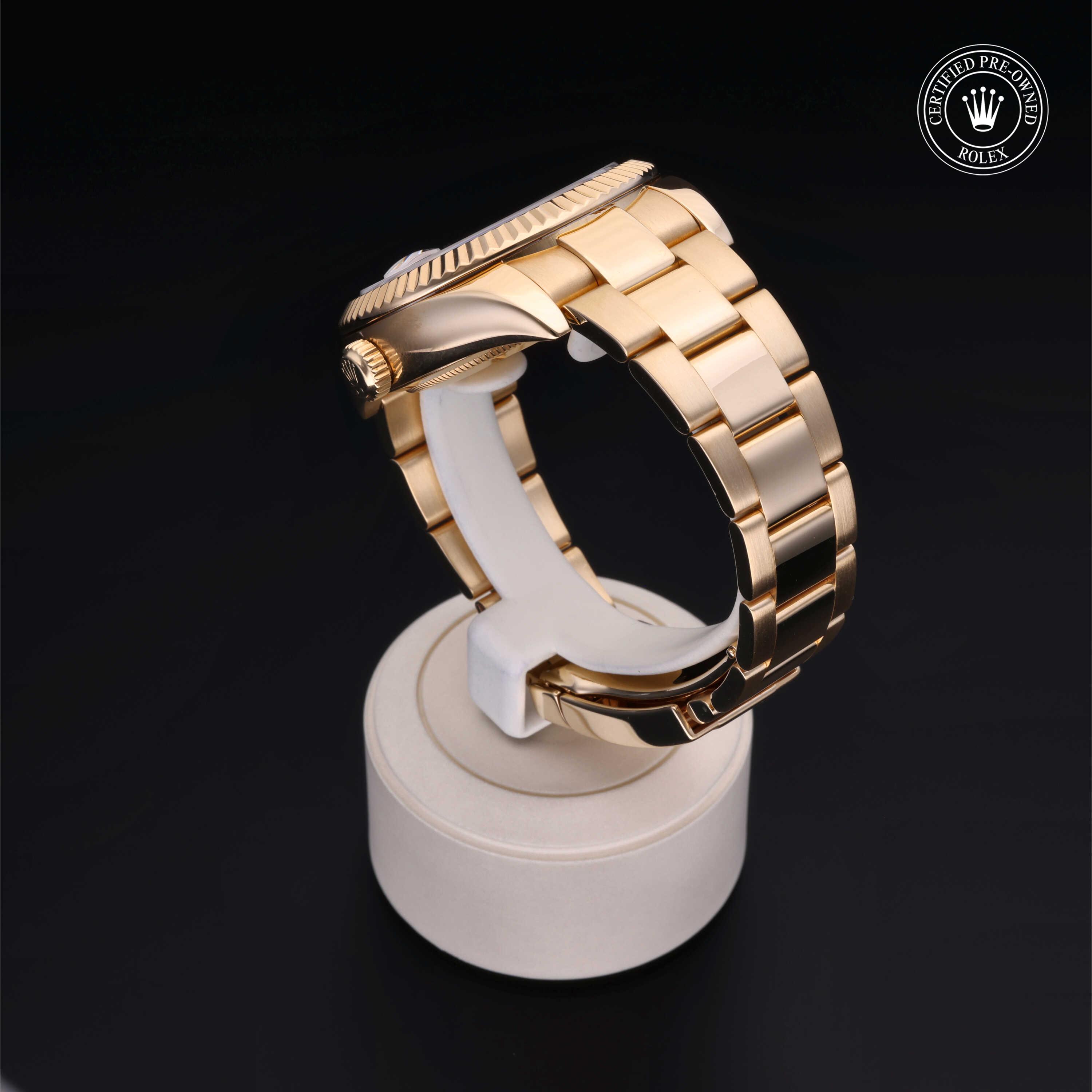 Oyster Perpetual Sky-Dweller