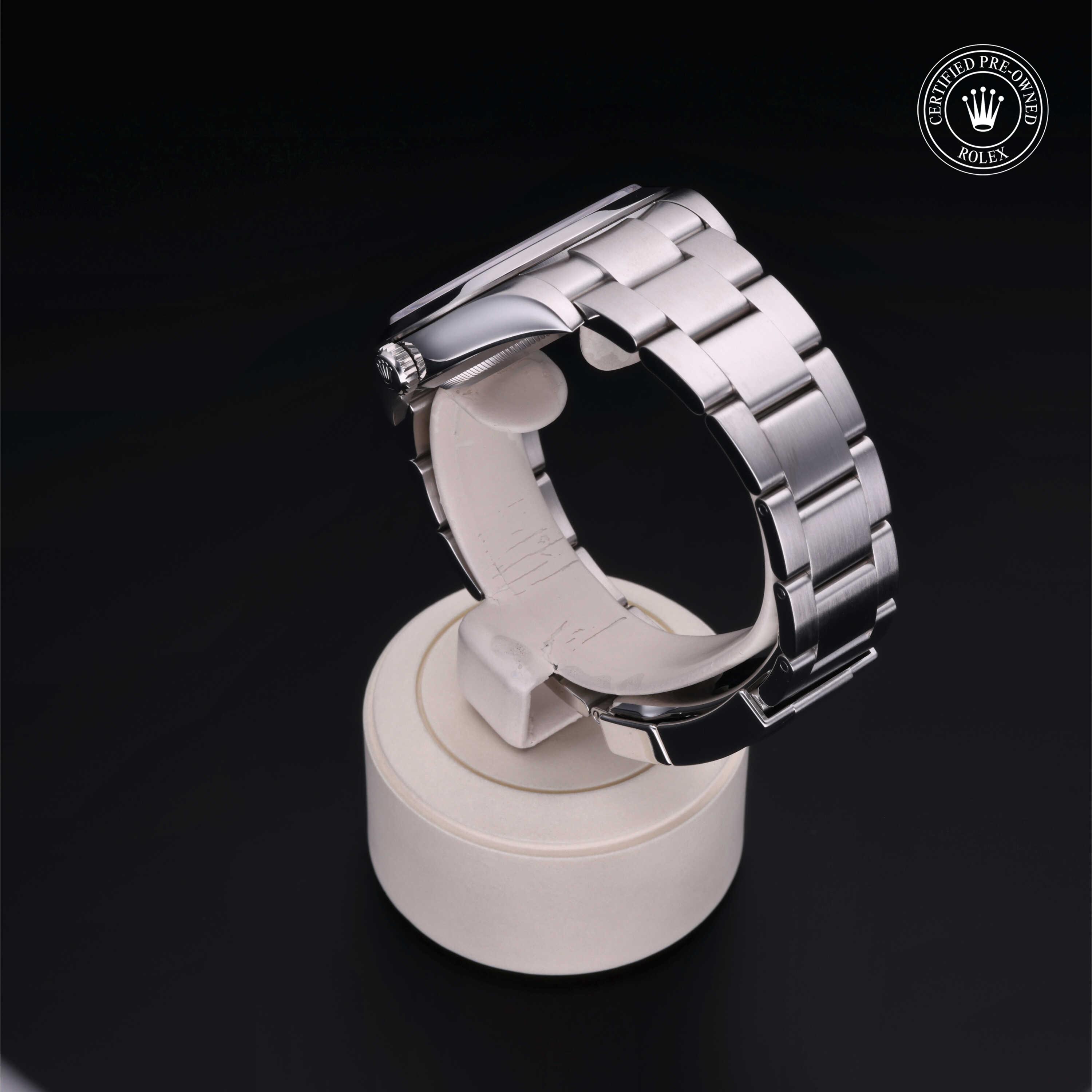 Oyster Perpetual Explorer