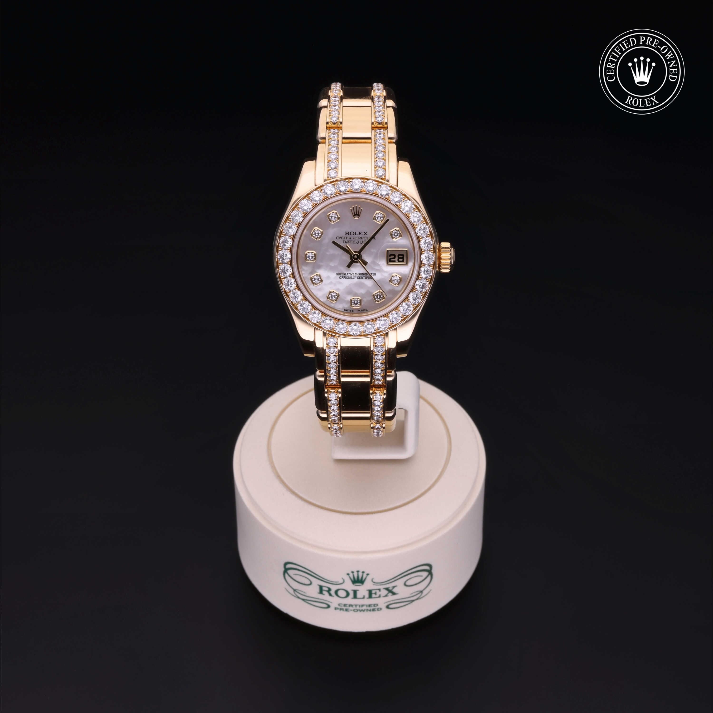 Oyster Perpetual Pearlmaster 29