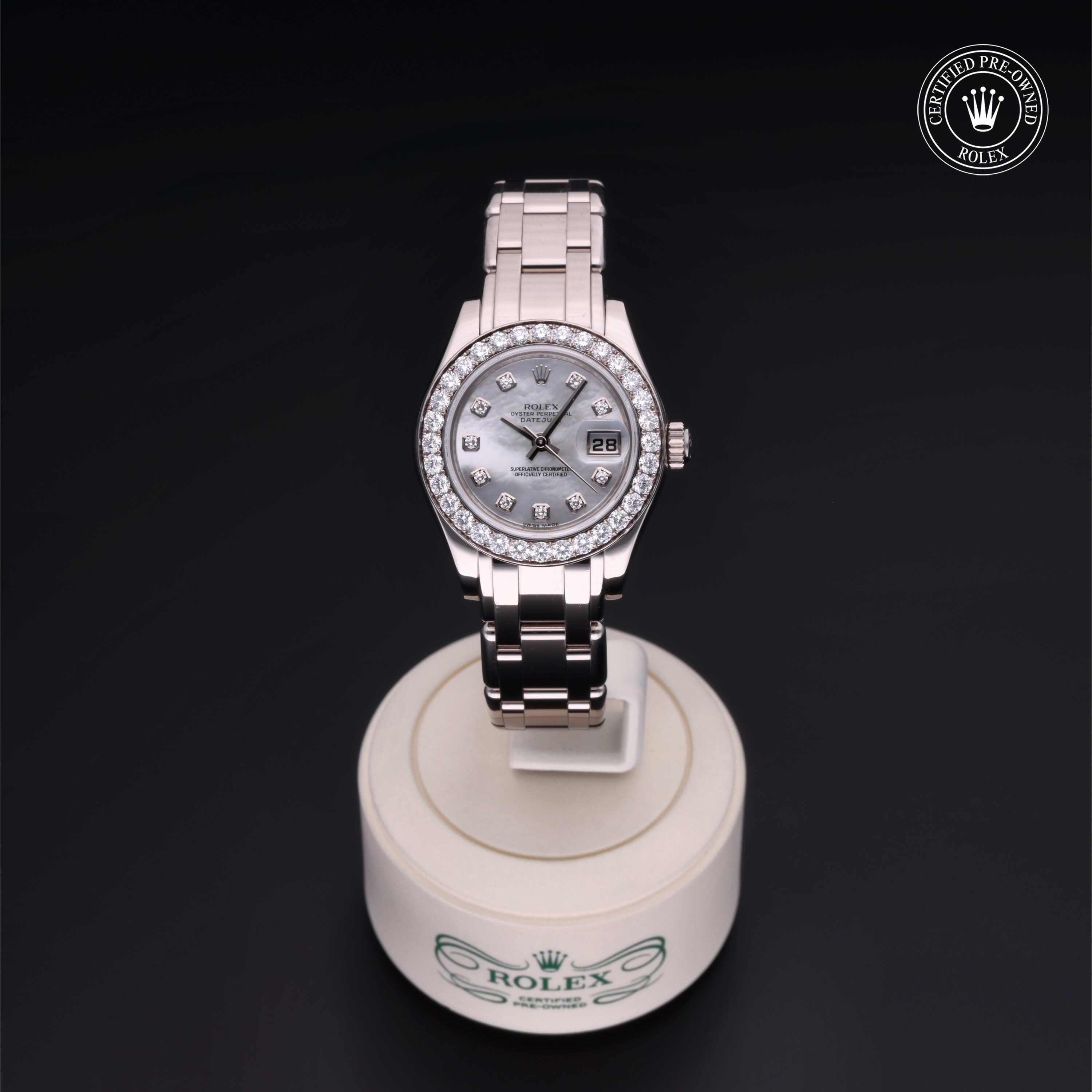 Oyster Perpetual Pearlmaster 29