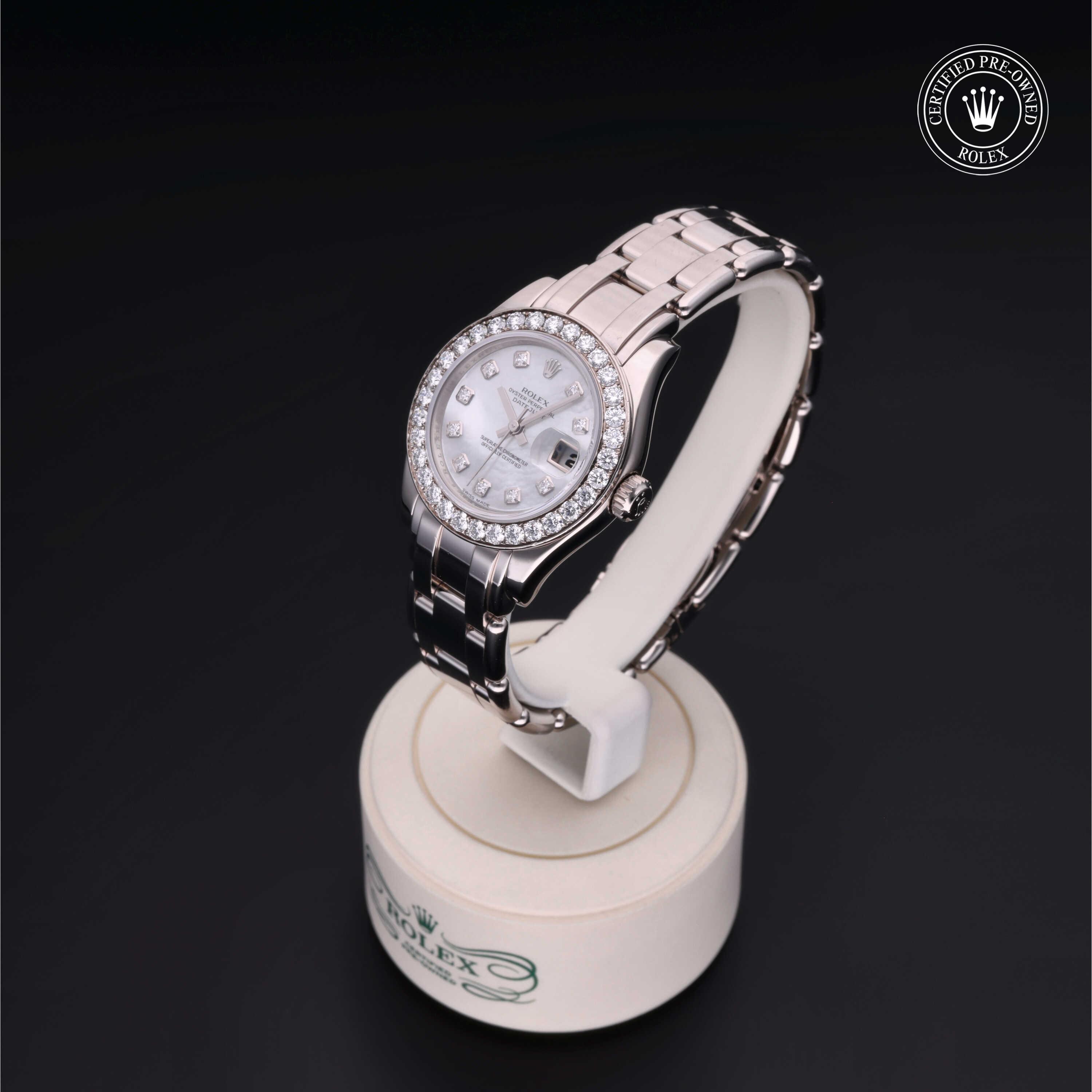 Oyster Perpetual Pearlmaster 29