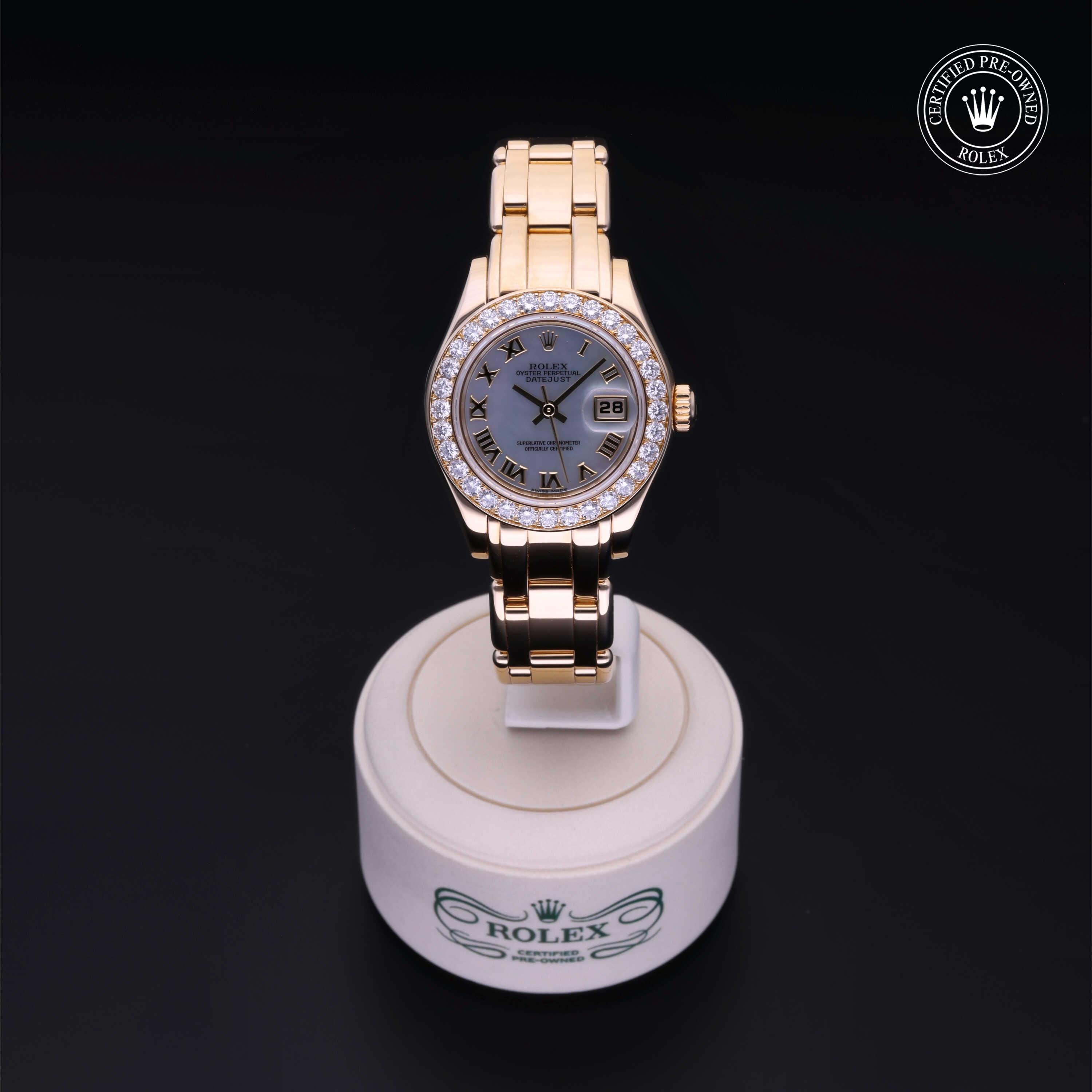 Oyster Perpetual Pearlmaster 29