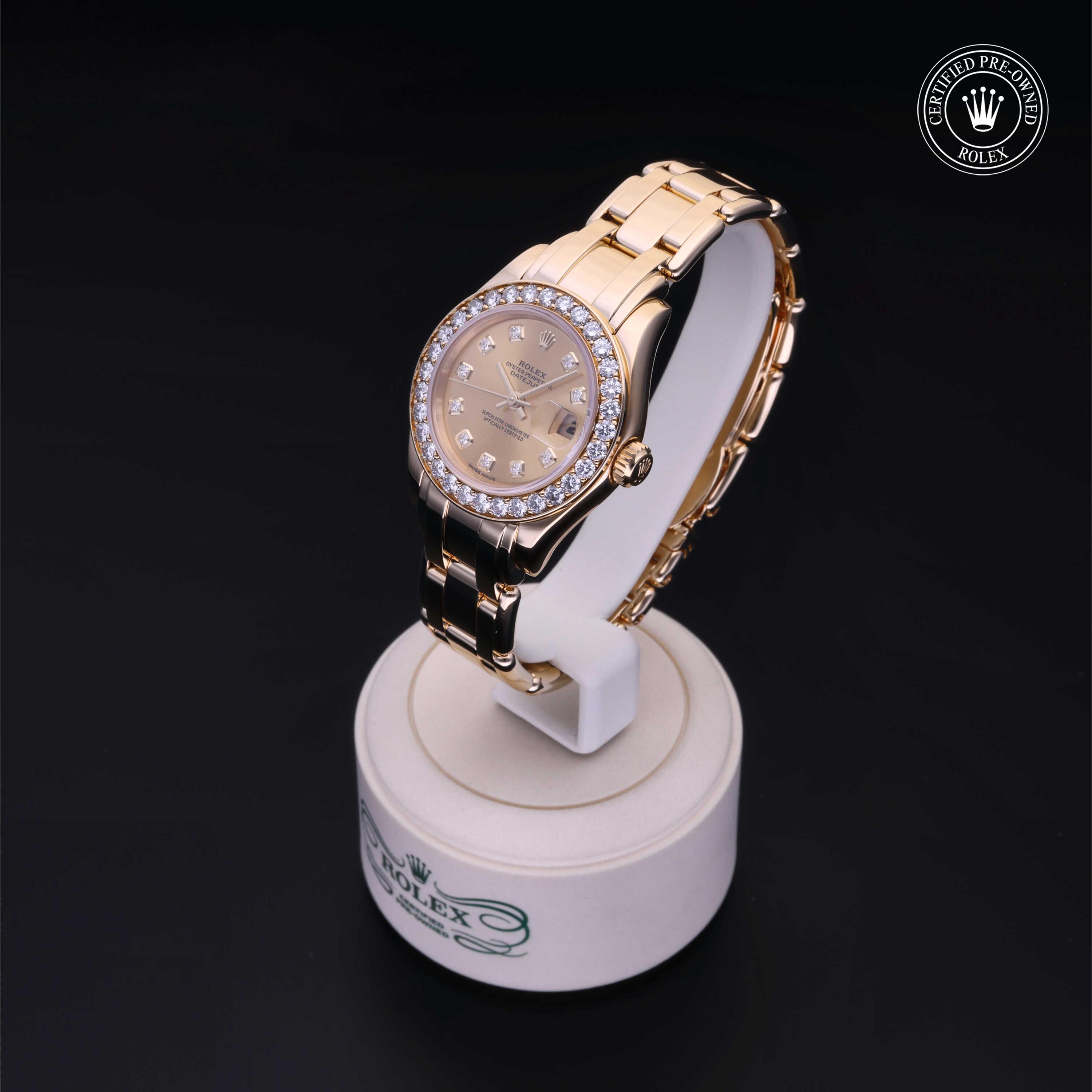 Oyster Perpetual Pearlmaster 29