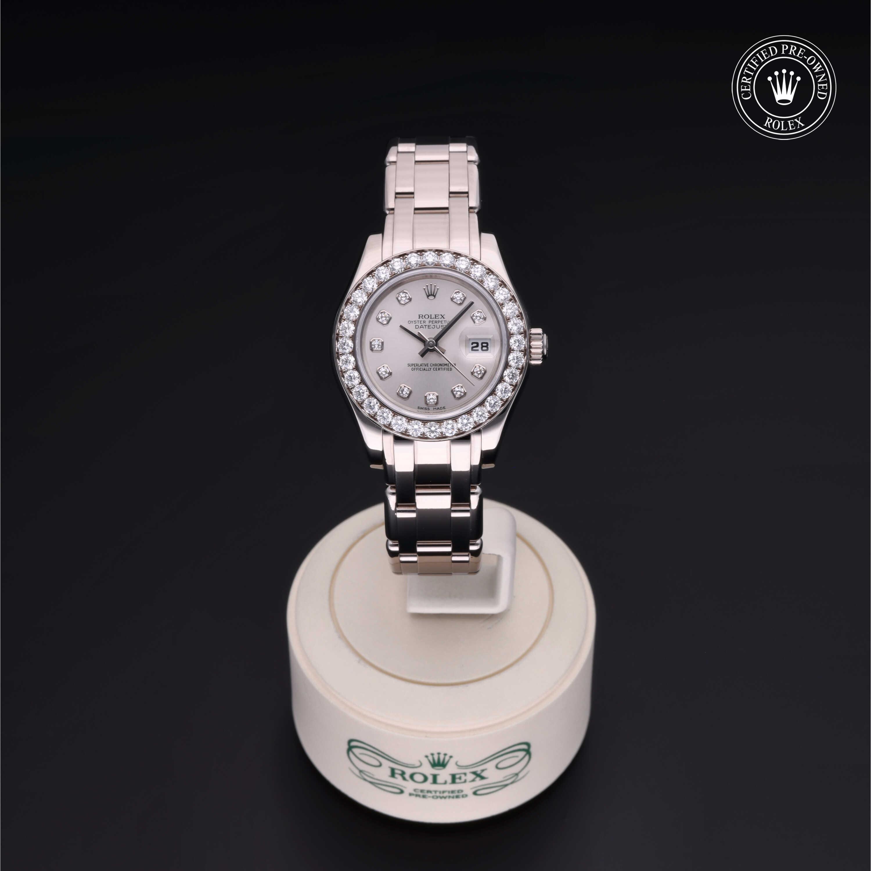 Oyster Perpetual Pearlmaster 29