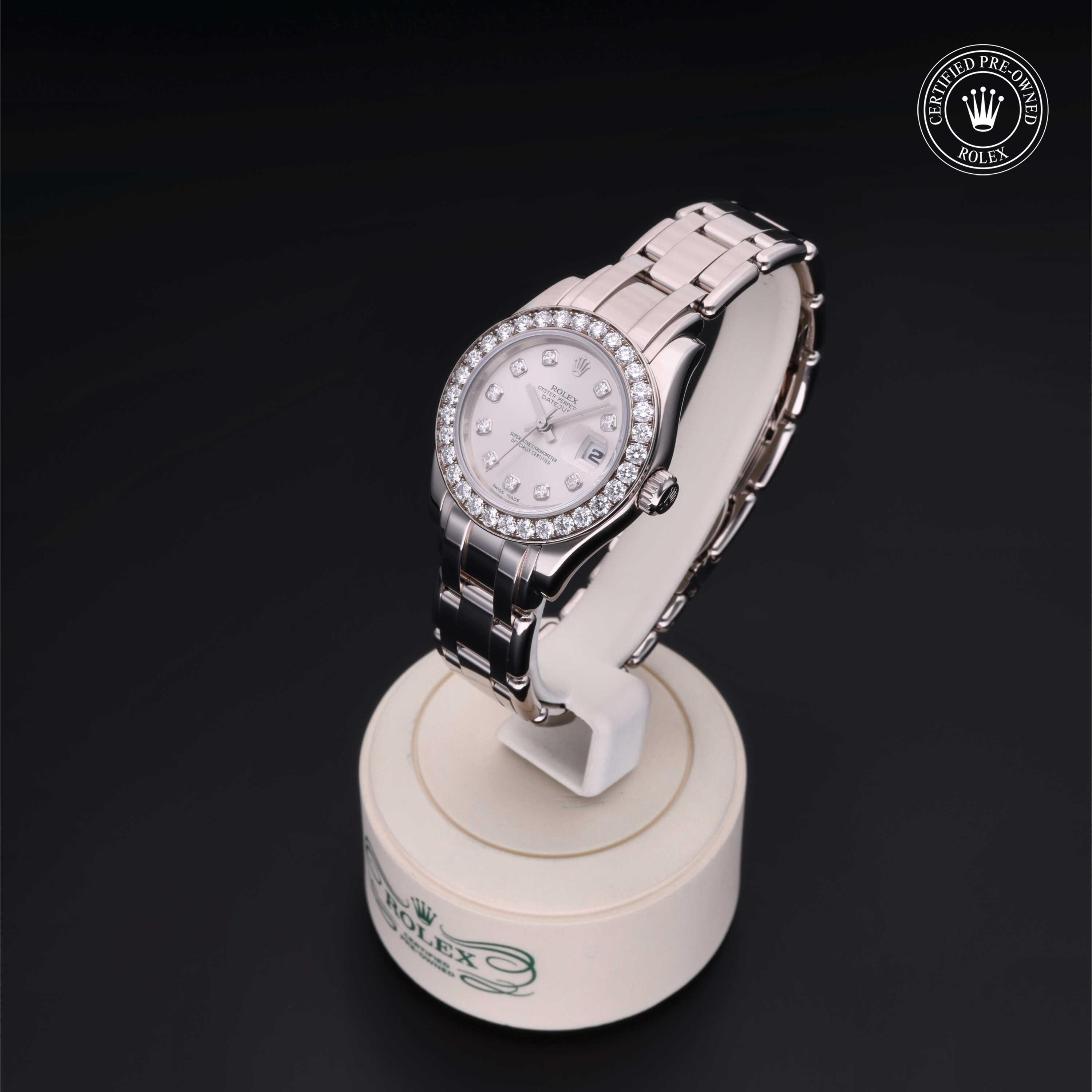 Oyster Perpetual Pearlmaster 29
