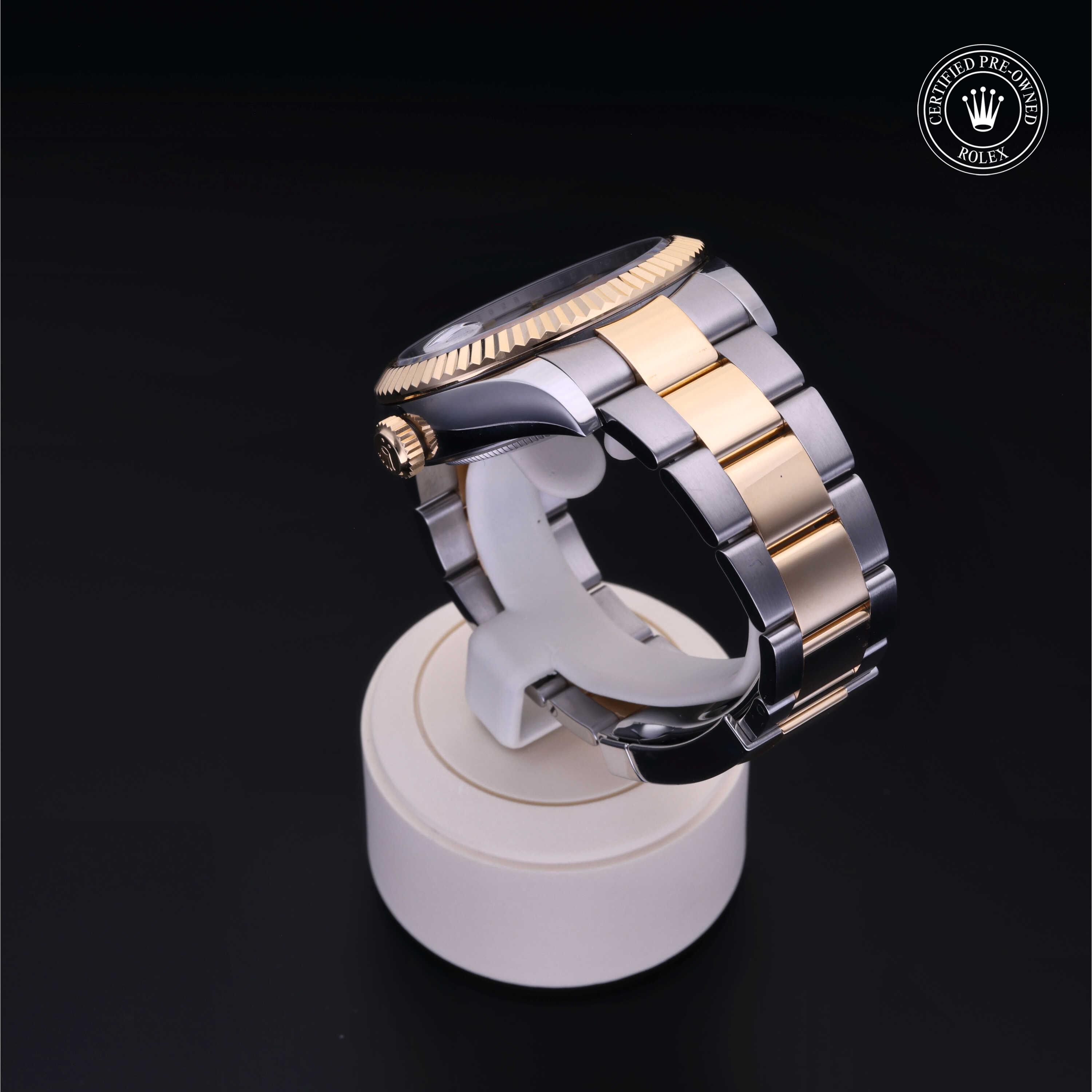 Oyster Perpetual Sky-Dweller
