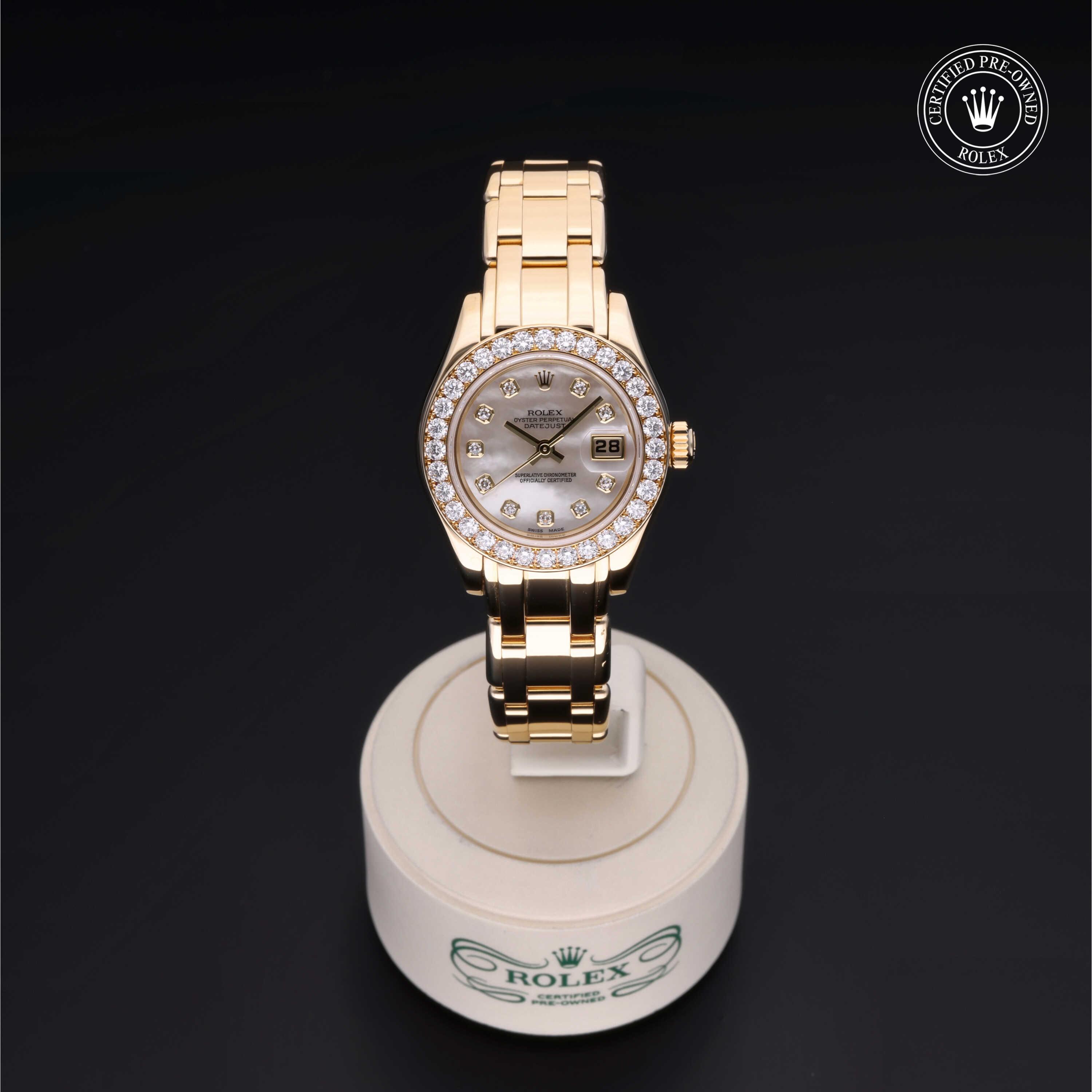 Oyster Perpetual Pearlmaster 29