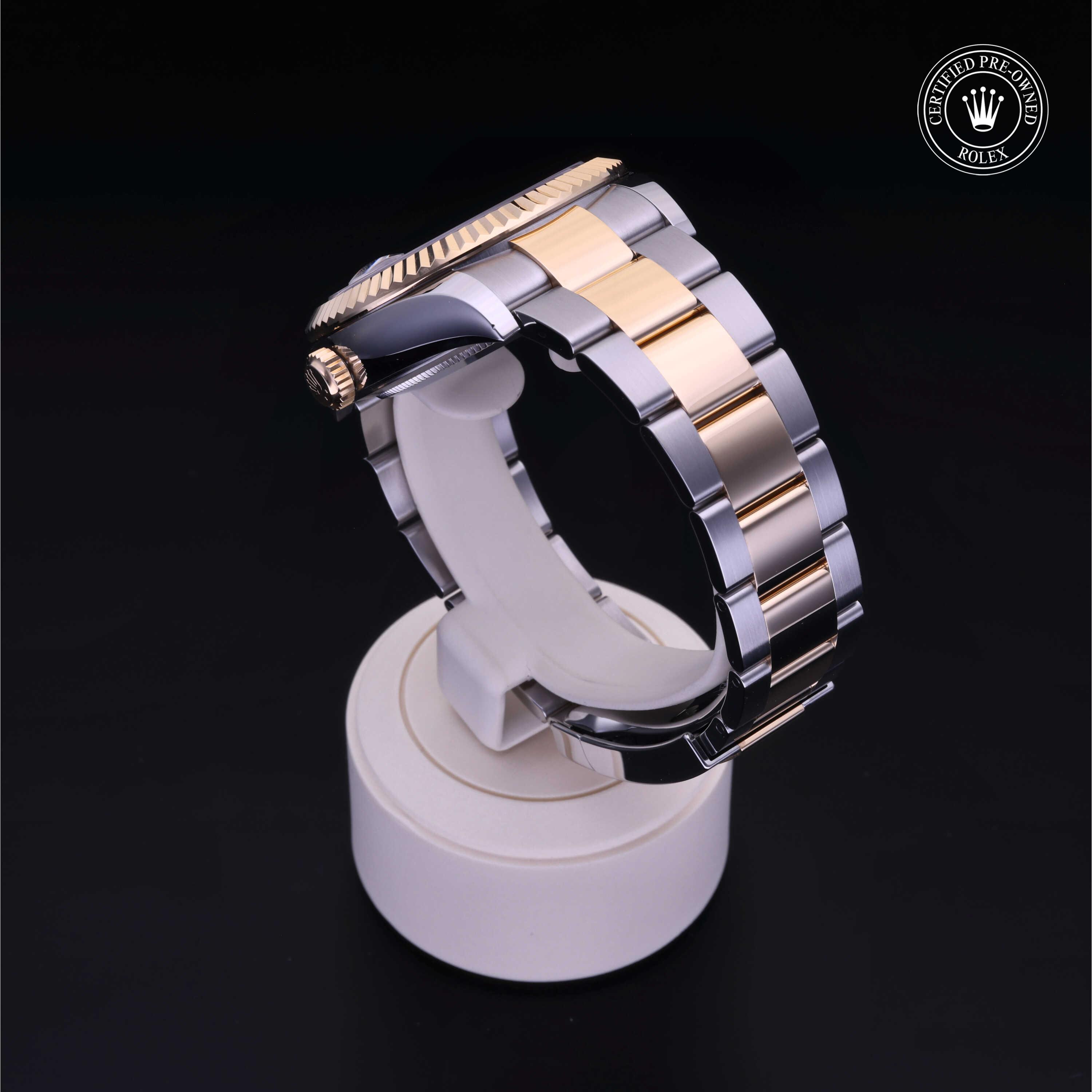 Oyster Perpetual Sky-Dweller