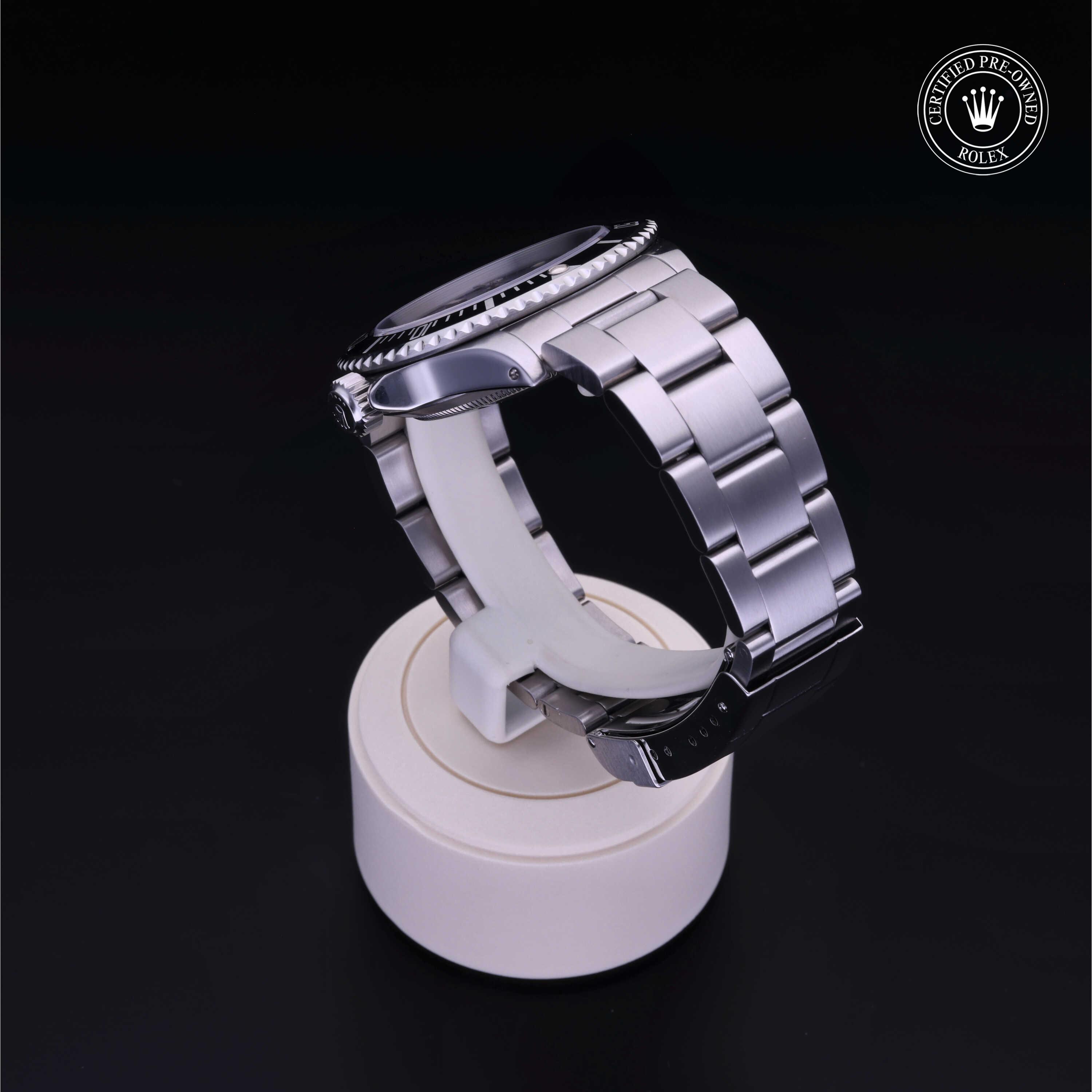 Oyster Perpetual Submariner