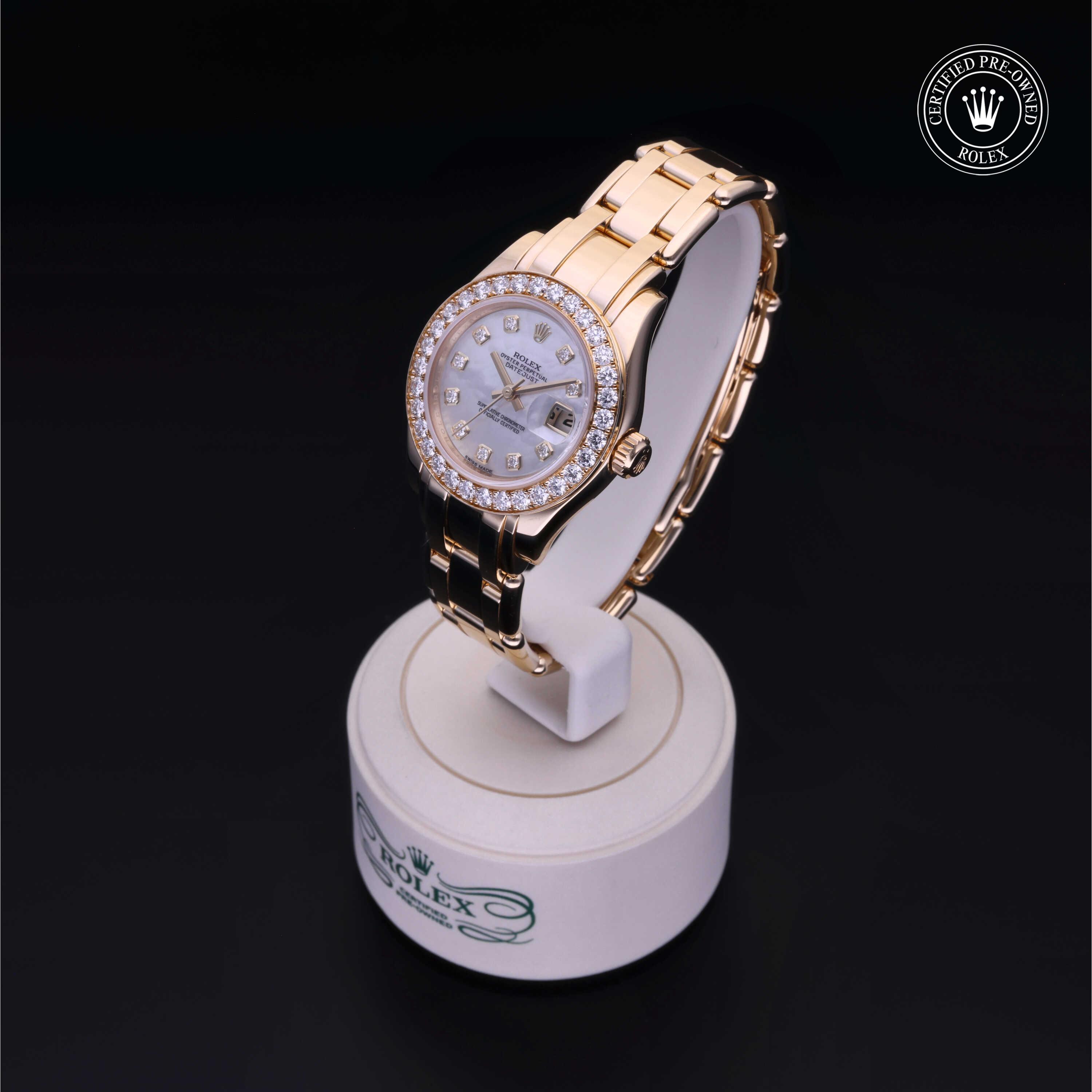 Oyster Perpetual Pearlmaster 29
