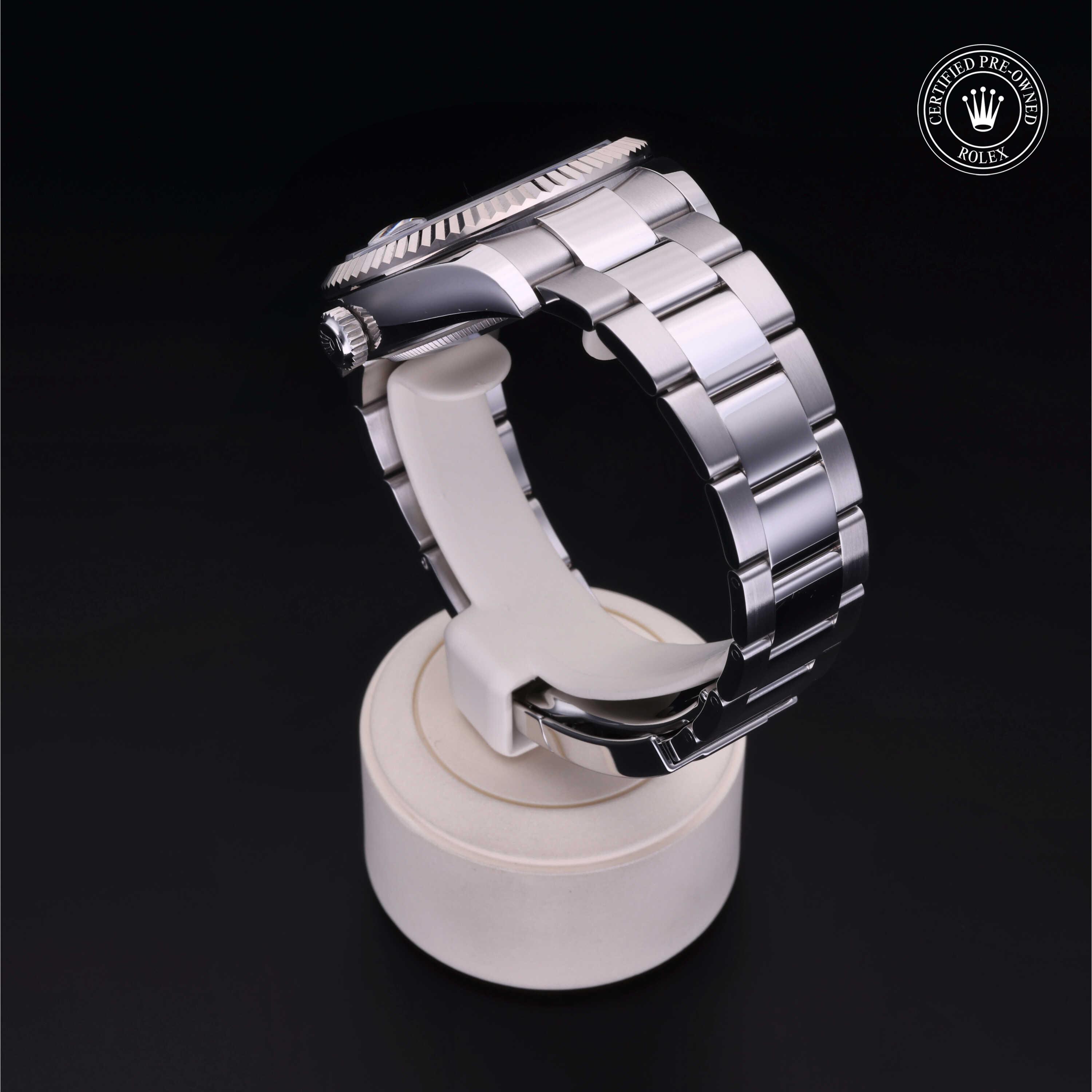 Oyster Perpetual Sky-Dweller