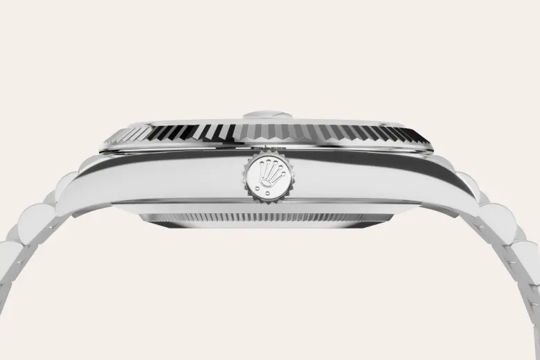 18 kt white gold